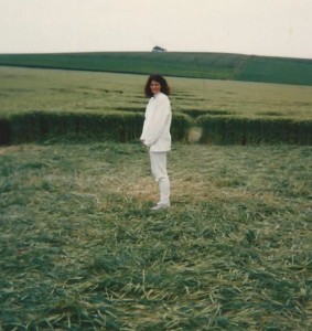 standing-middle-crop-circle-UK