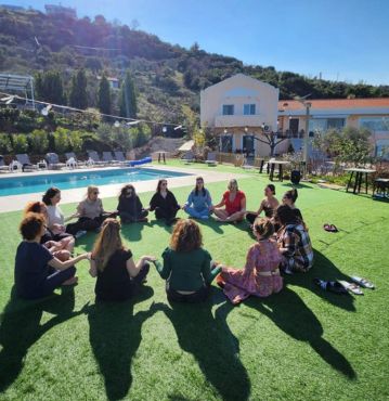 Greek-Villa-meditation